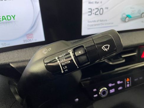 Used 2022 Kia EV6 Wind image 12