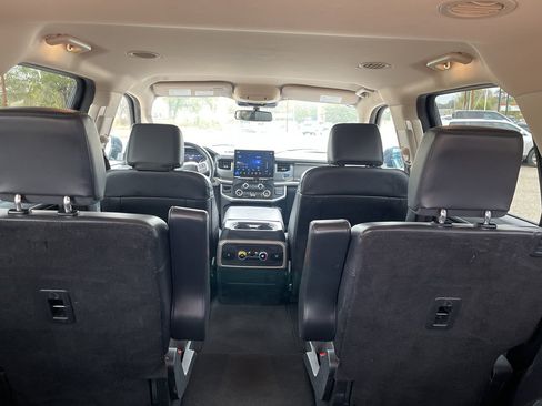 Used 2024 Ford Expedition XLT image 11