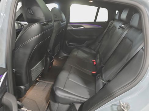 Used 2024 BMW X4 xDrive30i w/ Premium Package image 10