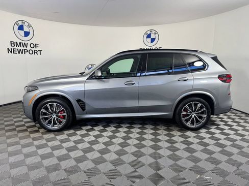 New 2026 BMW X5 xDrive40i w/ M Sport Package AWD/4WD image 9