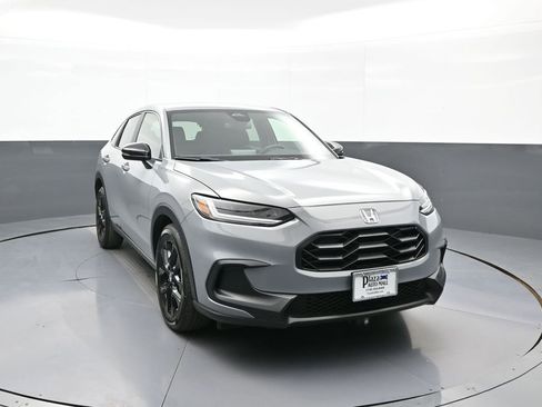 Used 2024 Honda HR-V Sport image 3