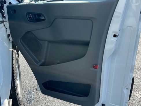 New 2026 Ford Transit 250 148 Medium Roof image 36
