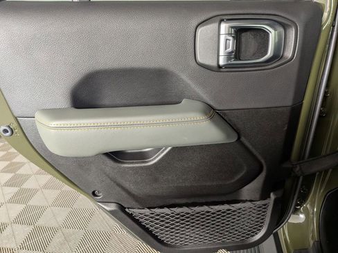 Used 2024 Jeep Gladiator Mojave image 35