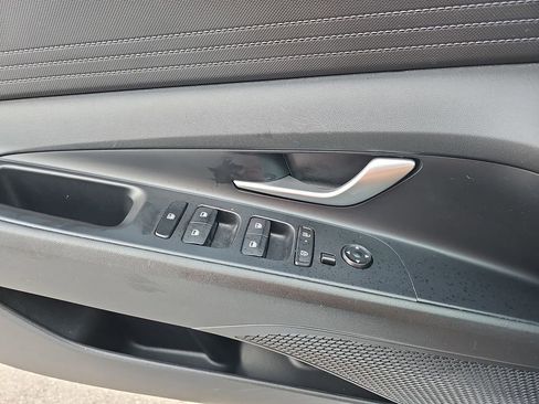 Used 2024 Hyundai Elantra SEL FWD image 33