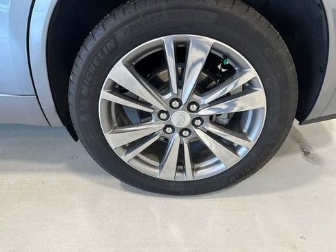 Certified 2022 Cadillac XT6 Premium Luxury w/ Platinum Package image 11