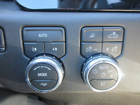 New 2026 GMC Sierra 1500 Elevation w/ Elevation Premium Package image 18