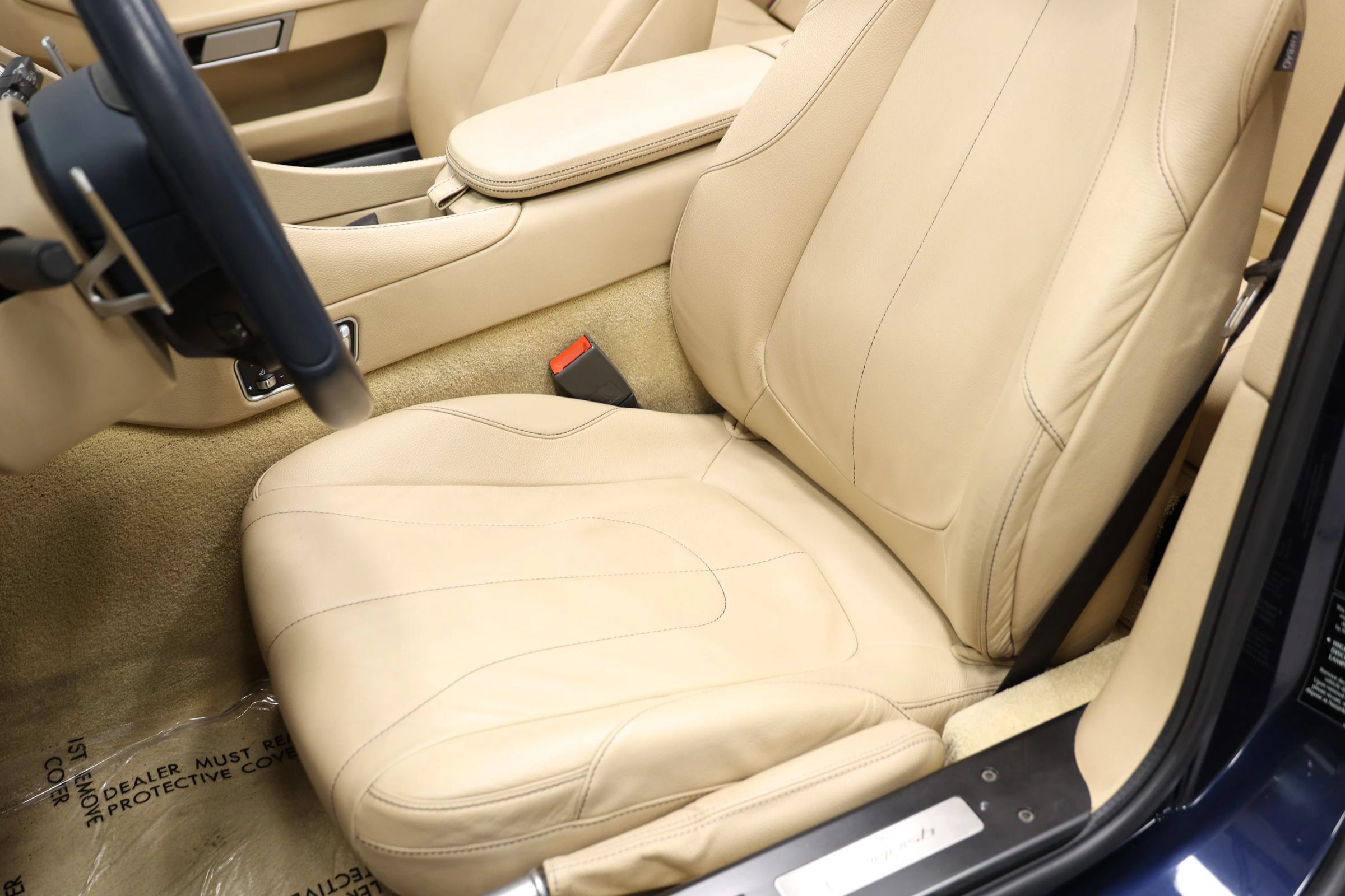 Used 2016 Aston Martin Vanquish Volante RWD image 19