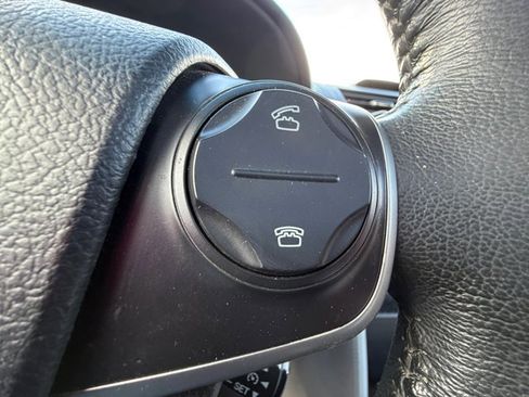 Used 2012 Toyota Camry XLE image 21