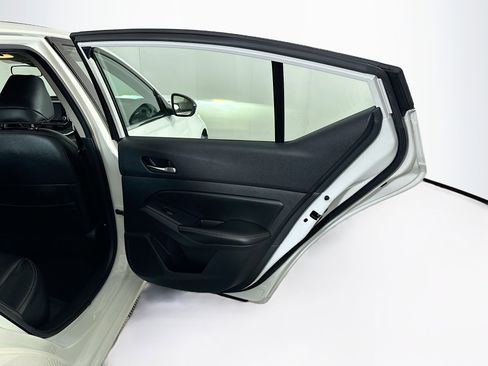 Used 2022 Nissan Altima 2.5 SR image 27