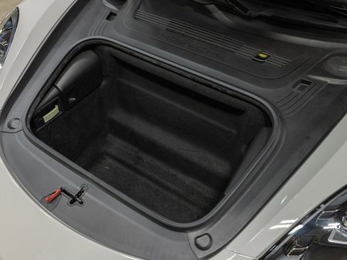 Used 2021 Porsche 718 Boxster RWD image 66