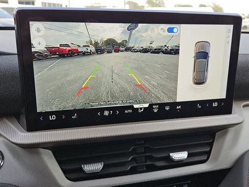 New 2026 Ford Explorer Active image 16