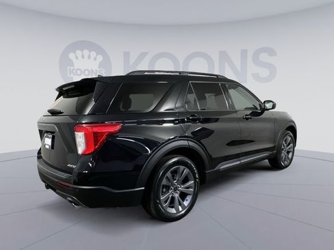 Used 2023 Ford Explorer XLT w/ Equipment Group 202A AWD/4WD image 11