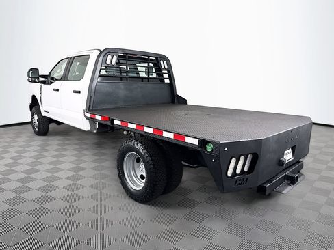 Used 2023 Ford F350 XL w/ Snow Plow Prep Package AWD/4WD image 5