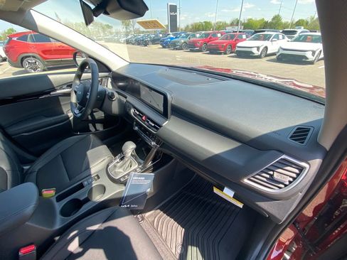 New 2026 Kia Seltos SX AWD/4WD image 32