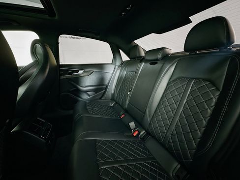 Used 2023 Audi S4 Premium Plus w/ Premium Plus Package image 24