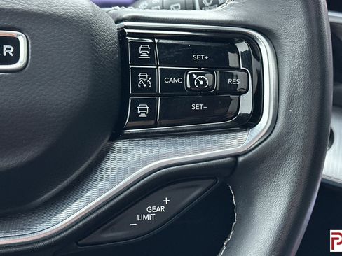 Used 2022 Jeep Grand Wagoneer Series I image 33