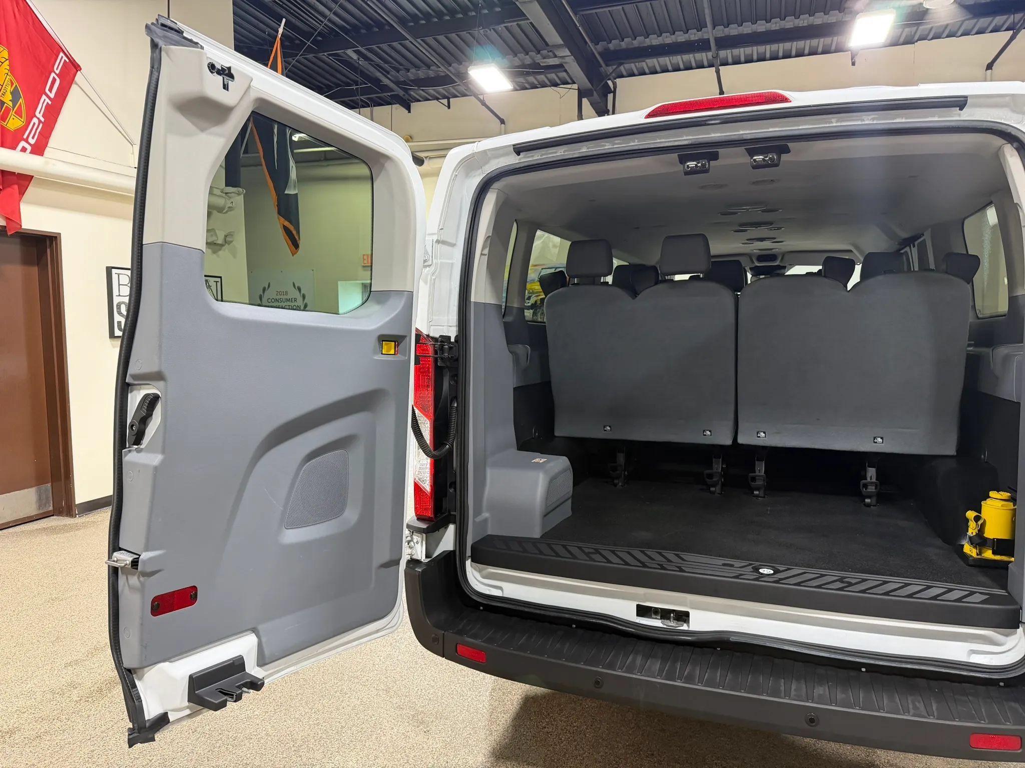 Used 2019 Ford Transit 350 XL RWD image 19