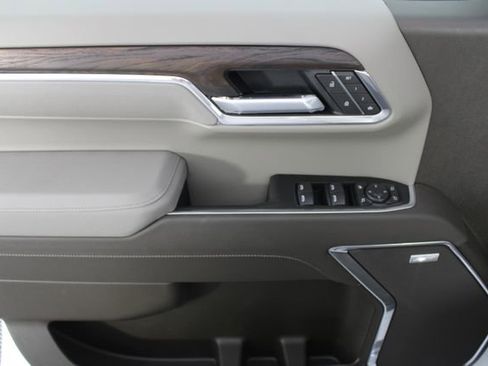 New 2026 GMC Sierra 1500 SLT w/ SLT Premium Plus Package image 14