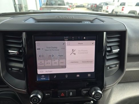 Used 2025 RAM 2500 Tradesman w/ Chrome Appearance Group image 23