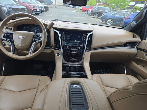 Used 2020 Cadillac Escalade Platinum AWD/4WD image 18