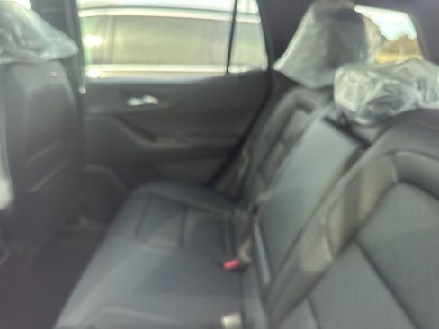 New 2026 Chevrolet Equinox LT image 18