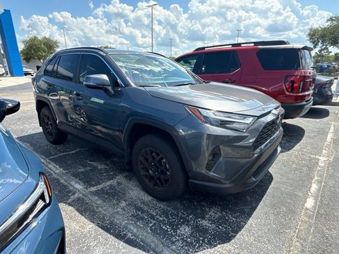 Used 2025 Toyota RAV4 XLE FWD image 2
