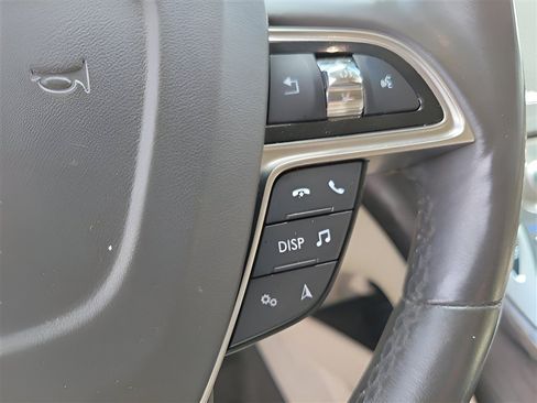 Used 2019 Lincoln Nautilus Select AWD/4WD image 20