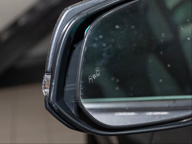 Used 2021 Toyota RAV4 XLE w/ XLE Grade Weather Package AWD/4WD image 8