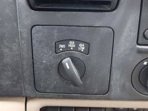 Used 2006 Ford F250 XLT AWD/4WD image 19