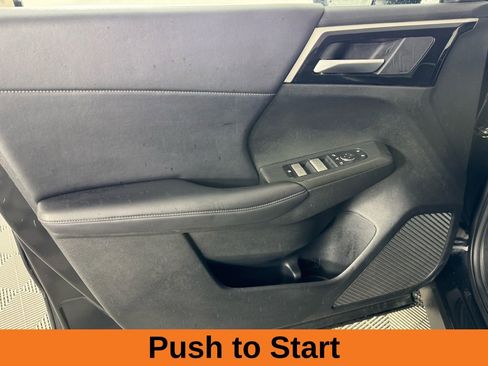 Used 2024 Mitsubishi Outlander SE image 10