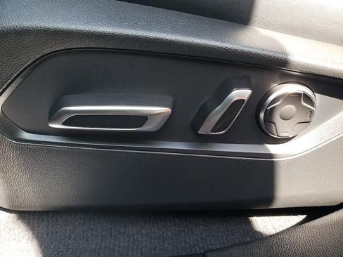 Certified 2025 Acura RDX w/ Technology Package image 18