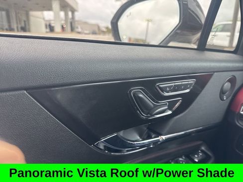 Used 2023 Lincoln Corsair Reserve w/ Equipment Group 202A image 11