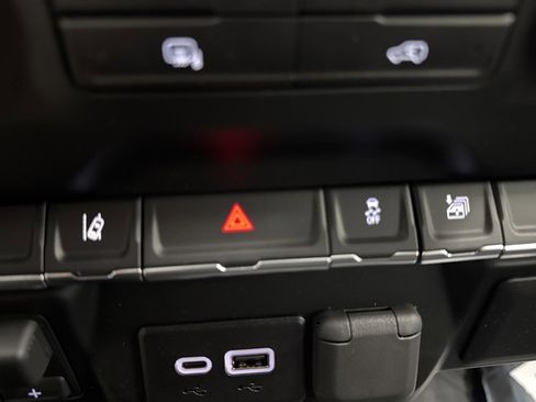 New 2026 Chevrolet Silverado 2500 Custom w/ Snow Plow Prep/Camper Package image 19