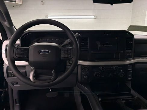 New 2026 Ford F250 XLT image 8