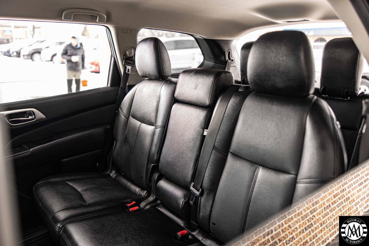 Used 2018 Nissan Pathfinder S AWD/4WD image 22