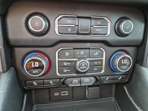 Used 2021 Chevrolet Tahoe RST w/ Rear Media and Nav Package AWD/4WD image 17