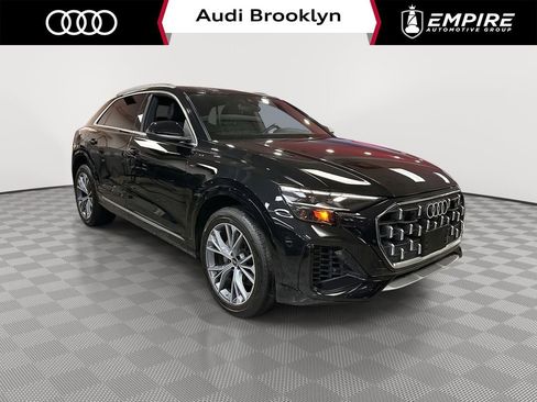 Used 2025 Audi Q8 Premium w/ Convenience Package AWD/4WD image 1