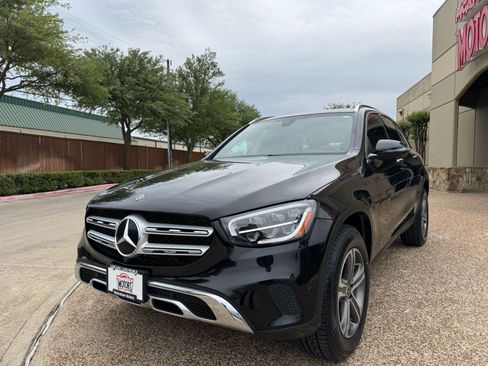 Used 2020 Mercedes-Benz GLC 300 w/ Parking Assistance Package image 5