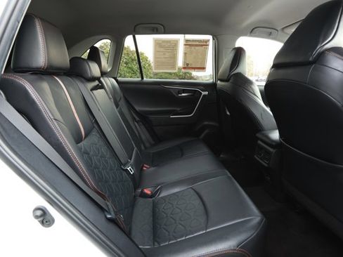 Used 2022 Toyota RAV4 Adventure image 28