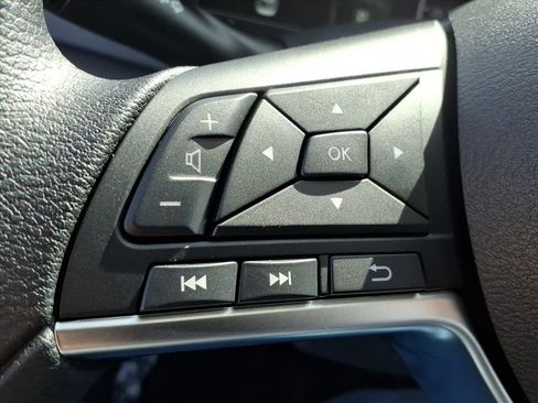 New 2025 Nissan Versa SV w/ Trunk Package image 21