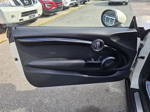 Used 2016 MINI Cooper S image 32