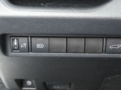 Used 2020 Toyota RAV4 XLE w/ Convenience Package AWD/4WD image 15