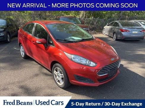 Used 2018 Ford Fiesta SE w/ Cold Weather Package FWD image 3