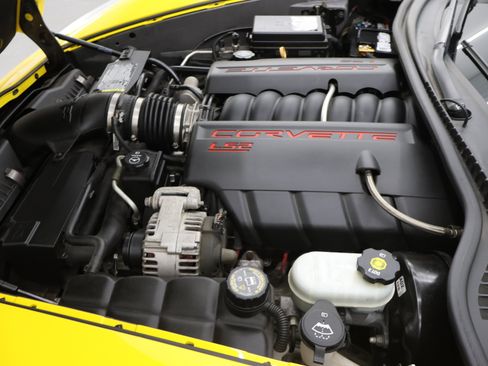 Used 2007 Chevrolet Corvette Coupe w/ Preferred Equipment Group RWD image 15