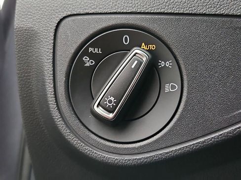 Certified 2022 Volkswagen Atlas SEL image 25