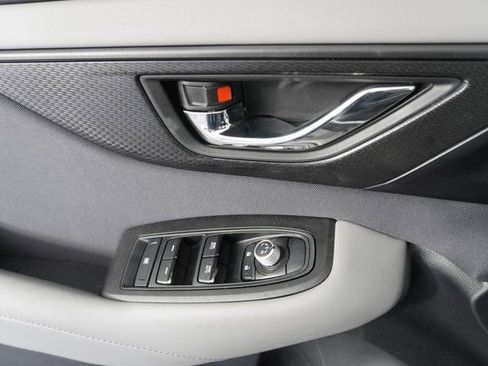 Certified 2025 Subaru Outback Premium image 10