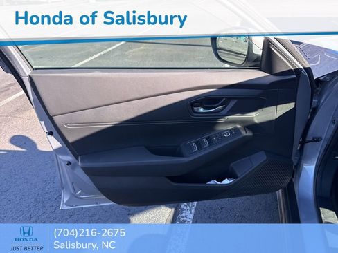 Certified 2023 Honda Accord LX image 9