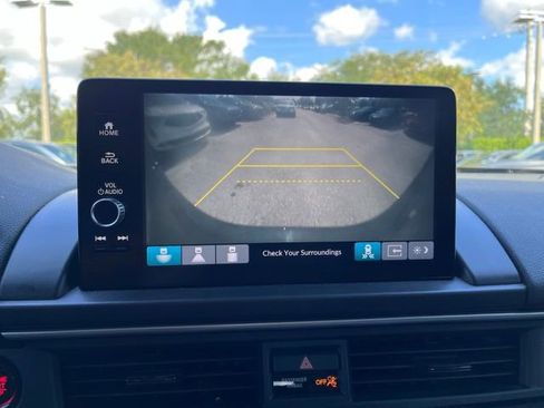Used 2024 Honda Pilot EX-L image 12