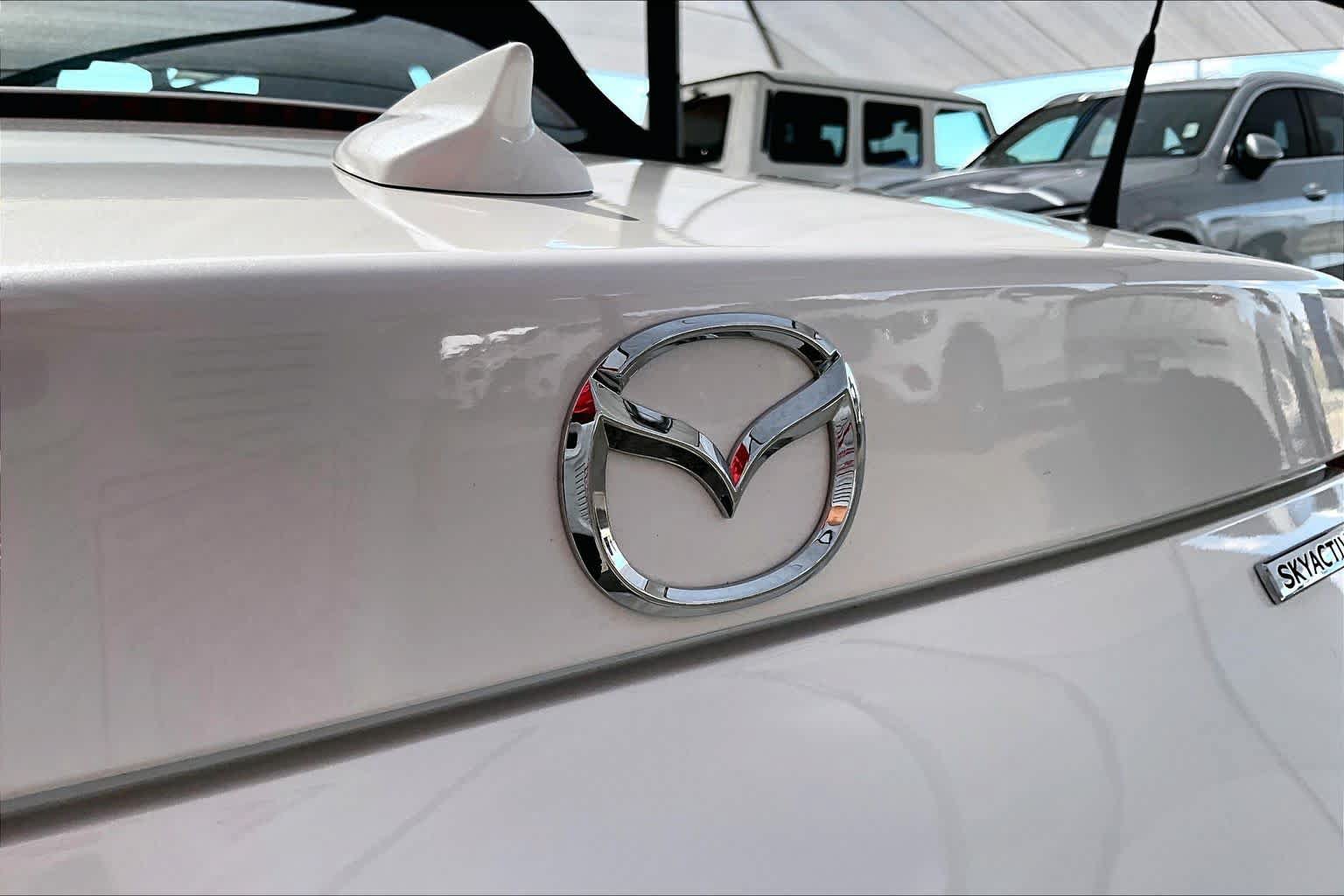 Used 2024 MAZDA MX-5 Miata Grand Touring RWD image 10
