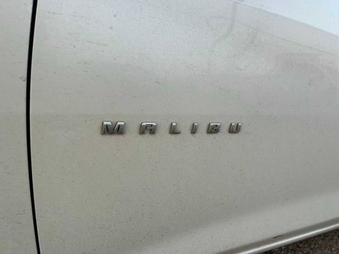 Used 2016 Chevrolet Malibu LT image 29